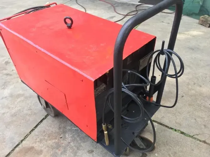 MÁQUINA DE SOLDA BAMBOZZI TRR 2650