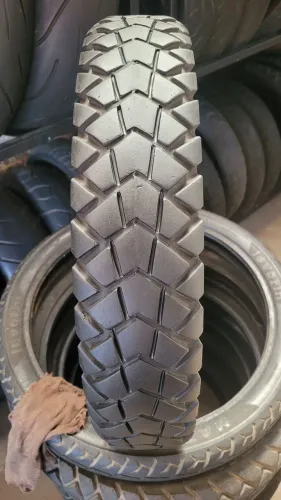 Pneu traseiro vipal 110/90/17 pra bros, crosser, xre190, shi175