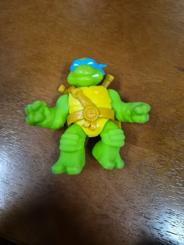 Brinquedo tartaruga ninja elastico