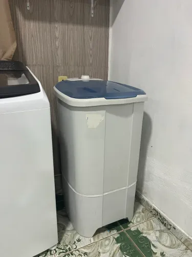 Tanquinho de lavar roupa