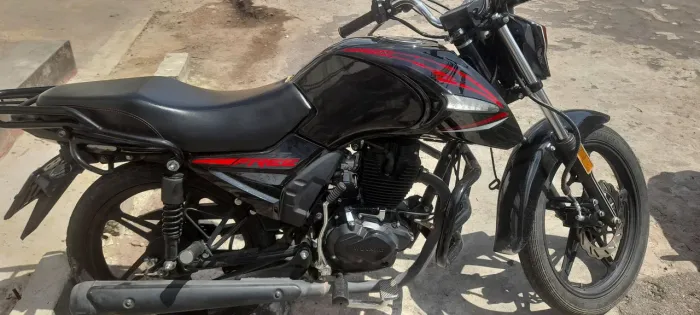 Alugo moto e uber p rodar. 50$