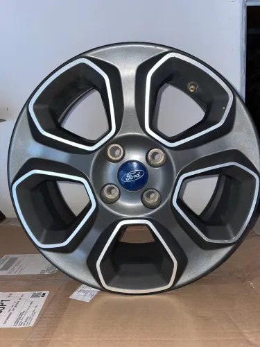Uma roda aro 16 - Ecosport - Original