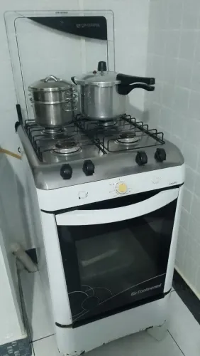 Vendo um fogão em bom estado