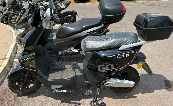 SCOOTER ELÉTRICA GOTRIX TO8