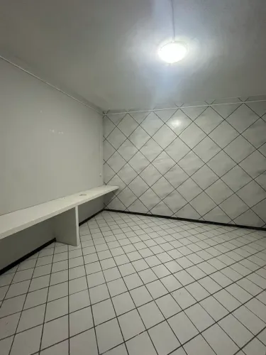 Alugo salas comerciais