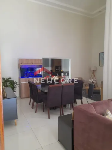 Casa de condomínio em Avenida Comendador Alexandrino Garcia - Minas Gerais - Uberlândia/MG