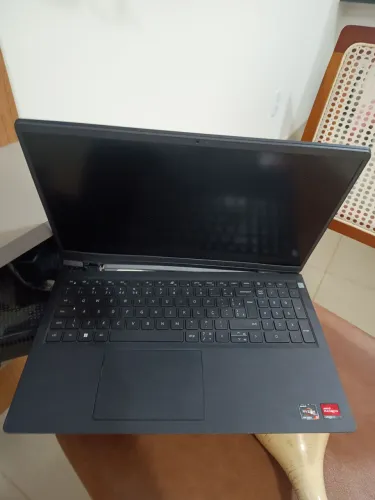 Notebook Dell AMD Ryzen 5 | 16GB Ram | 512GB SSD | Tela 120Hz Full HD - Necessário Reparo!
