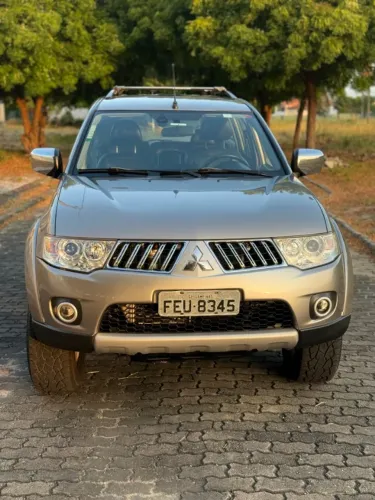 Mitsubishi Pajero Dakar HPE 3.2 4X4 T.I Dies 5P AUT 2013