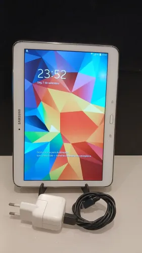 Tablet Samsung Galaxy Tab4, Tela de 10.1" ( + SD 16 GB)