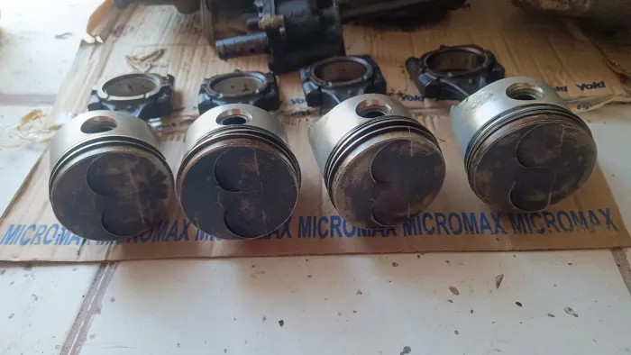 Pistão para uno fiasa em bom estado.