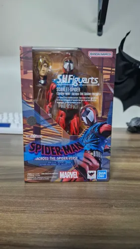 Homem Aranha Escarlate SHFIGUARTS Aranha-Verso