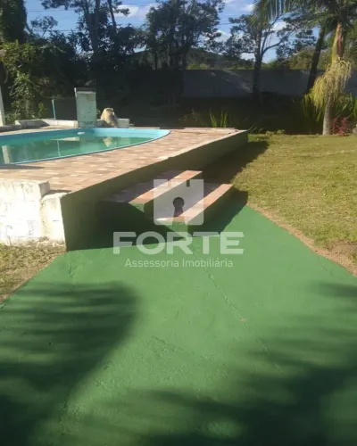 Vendo chacara com 1 dormitório e 2 banheiros, cozinha, sala. Em Biritiba Mirim . Imobiliár