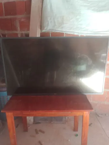 Televisão LG 42 polegadas 