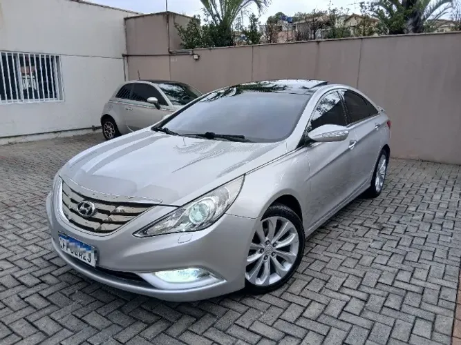 Hyundai Sonata 2.4 16V 182cv 4P Aut. 2013