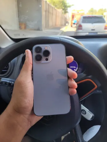 iPhone 13 Pro com garantia da loja de 6 meses