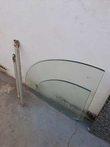 Bancadas de vidro temperado 10mm para instalar sobrepostas...em cantinho de paredes...