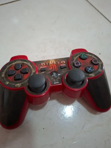 controle playstation vermelho original dualshock ps3 (usado) - sem fio