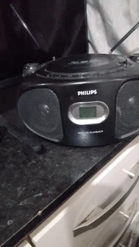 Vendo um rádio Philips AM e FM o CD parou de funcionar 