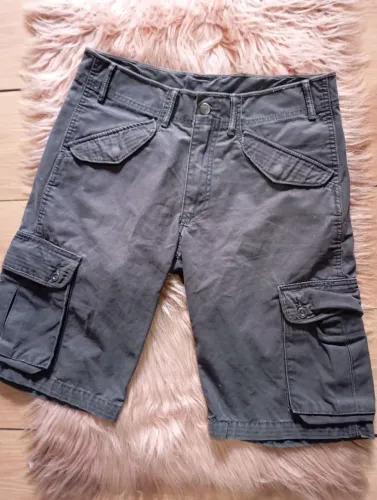 Bermuda masculina semi-novo Lewis 38 