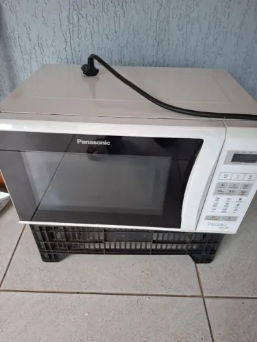 Micro ondas quebrado