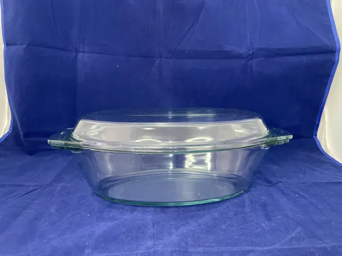 Louça: Caçarola/Assadeira Oval com Tampa Marinex