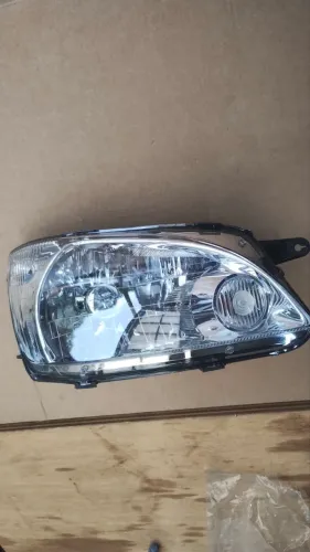 Farol Lado Direito Corsa 2011 A 2017, Peças Genuínas Gm Peças Genuínas GM *