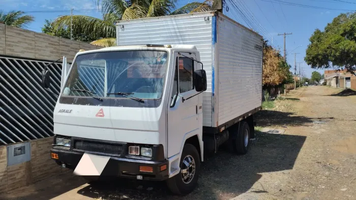 Caminhão Agrale 1800