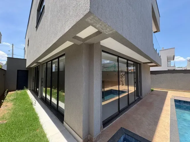 Sobrado Condomínio Villagio Toscana