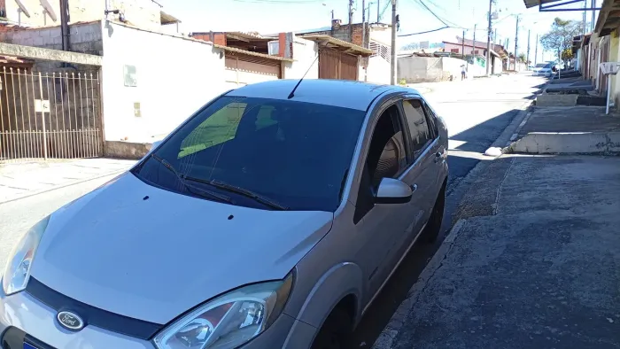 Ford Fiesta Sed. 1.6 8V Flex 4P 2012