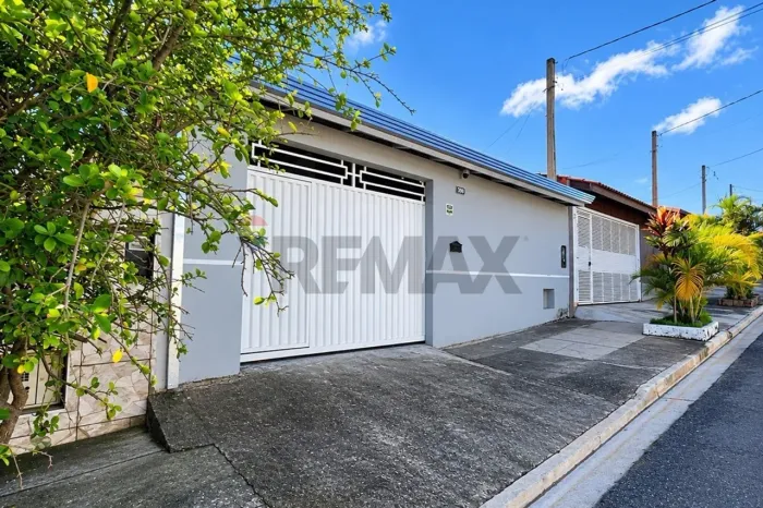 Casa à venda no Residencial Nikkey, em Sorocaba | R$ 350.000