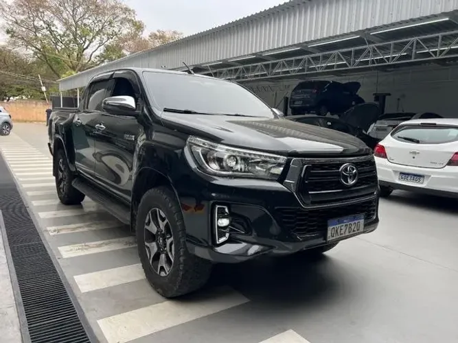 Toyota Hilux CD SRX 4X4 2.8 TDI 16V Diesel Aut. 2019