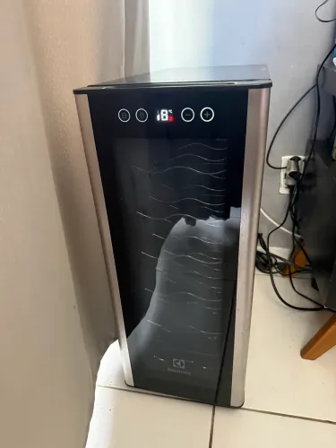 Adega electrolux