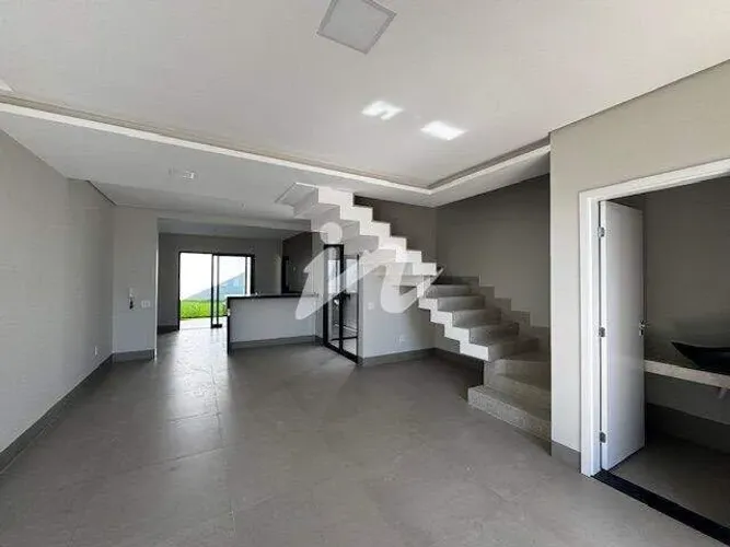 Casa com 3 dormitórios à venda, 136 m² por R$ 1.230.000,00 - Morada da Colina - Uberlândia