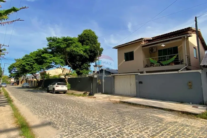 Casa à Venda no Centro de Porto Seguro  3 Quartos e Vista para Mata