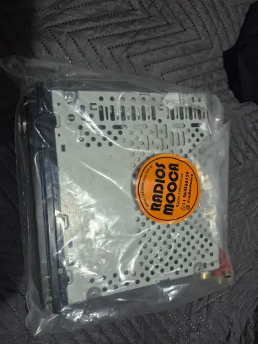 Rádio Clarion dxz825 