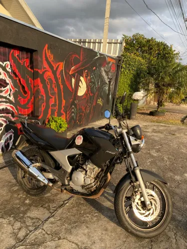 Fazer 250cc preta