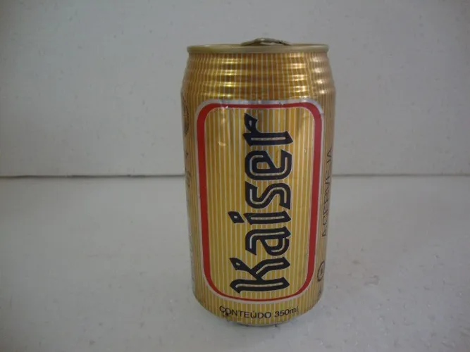 Lata antiga alumínio Cerveja Kaiser .
