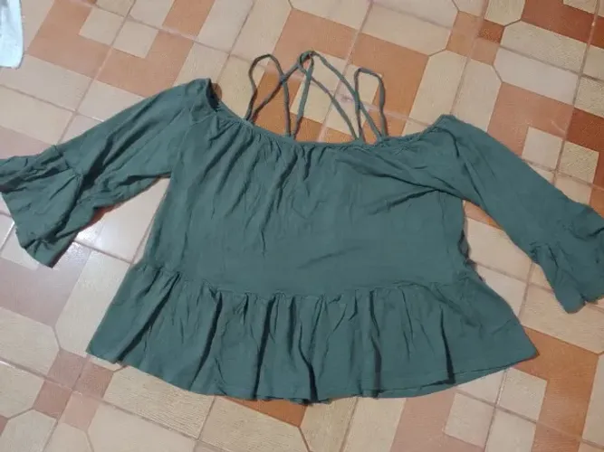 Blusa verde militar