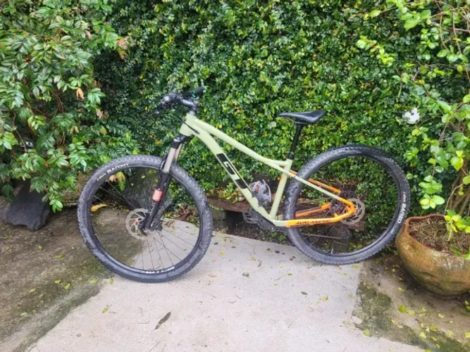 Baixei + o preço Bike Mtb Gt  Avalanche Elite com upgrades