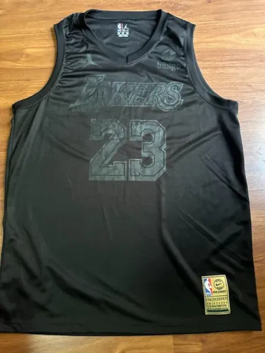CAMISA REGATA NBA LAKERS SERIES BLACK LIMITED LEBRON JAMES 23 TAMANH GG 84 X 60 CM BASQUET