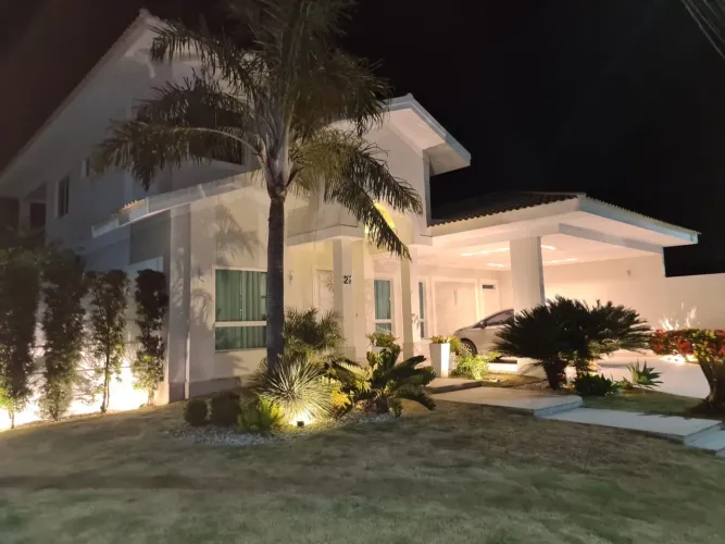 Casa Condomínio /4Quartos/R$1.500.000,00