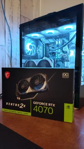 Placa De Vídeo Nvidia Rtx 4070 12gb Msi Ventus 2x Oc (Usado)