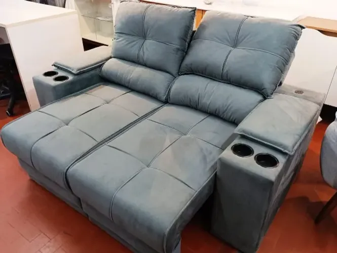 Sofá 02 Lugares Retrátil e Reclinável Nero.