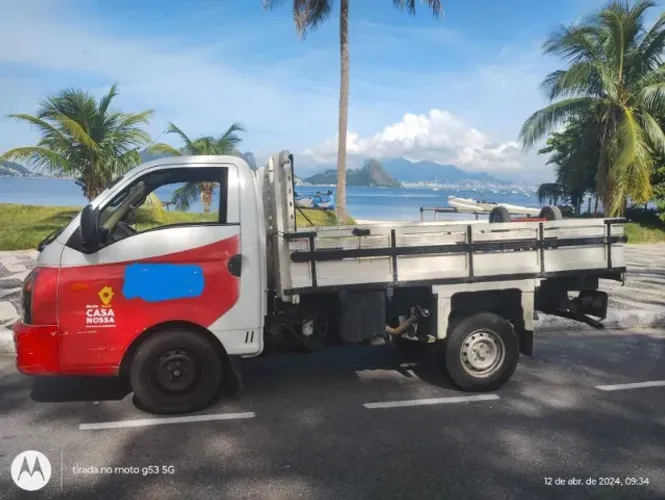 HR 2.5 - 2014 - Carroceria de Madeira