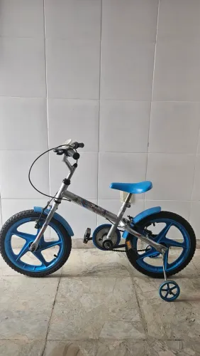 Bicicleta Infantil aro 16 Verden rock azul com Rodinhas Tijuca como nova
