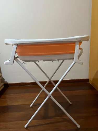 Banheira de bebê dobrável com suporte voyage