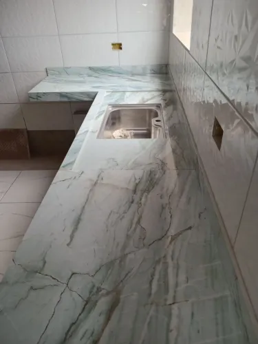 ?Fabricamos pias de cozinha em porcelanato chama!!!?