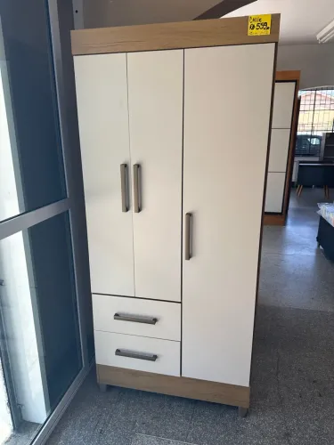 Guarda roupa 3 portas 2 gavetas