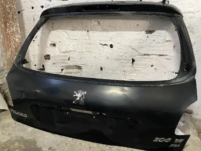 TAMPA PORTA MALA PEUGEOT 206 2001 A 2008