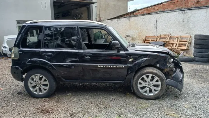 Sucata Mitsubishi Tr4 2012 2.0 4x4 manual Para retirada de peças